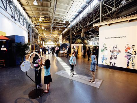 The Exploratorium: Uma Jornada Interativa de Descobertas Científicas em San Francisco!